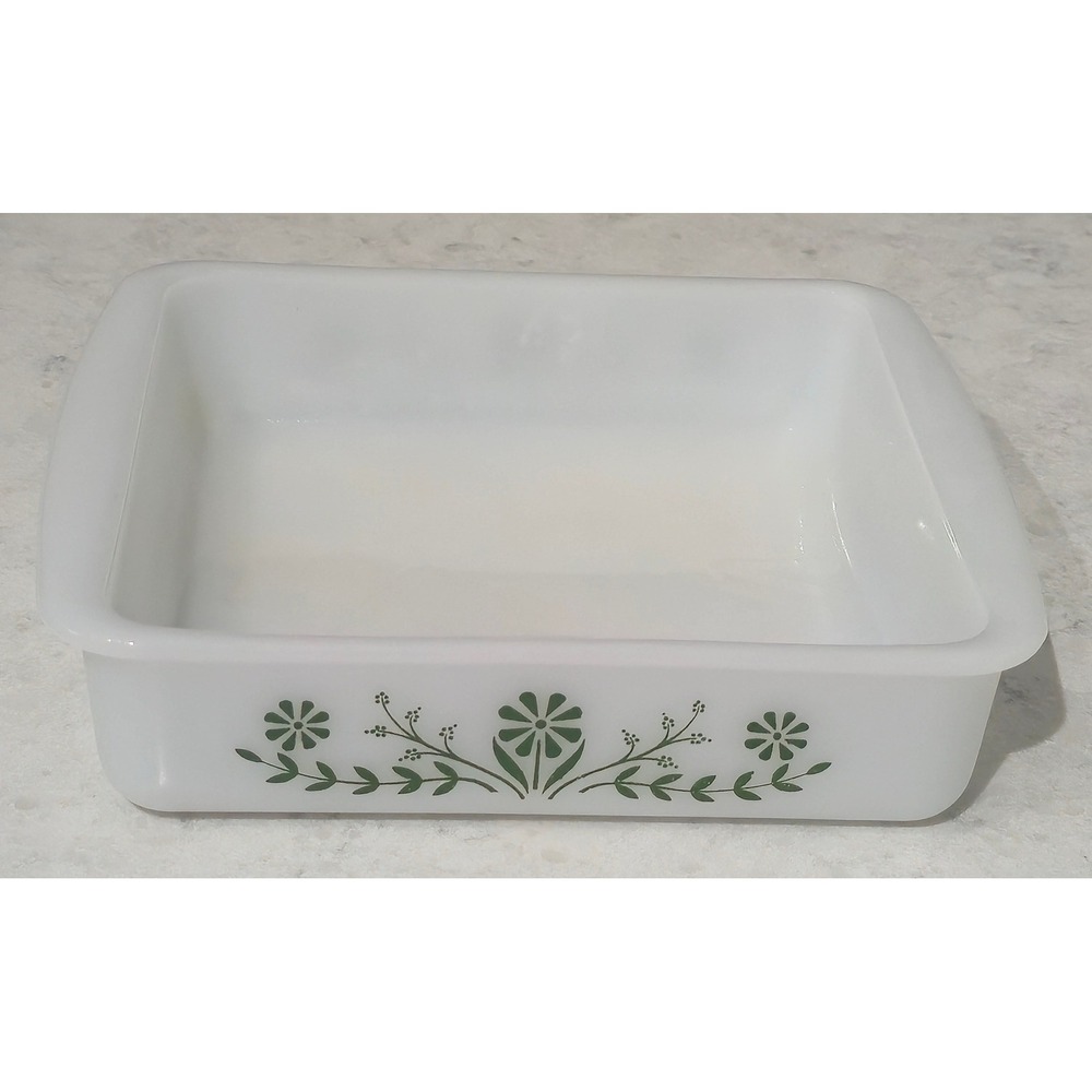 Vintage Glasbake J2428 8x8 Square 1.5 Qt Green Daisy Milk Glass Baking Dish